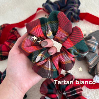 Scrunchies tartan bianco pronta consegna