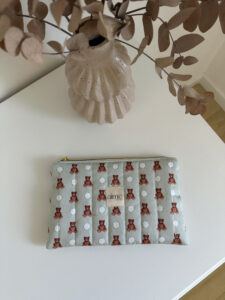 Pochette Dolce Teddy fondo verde