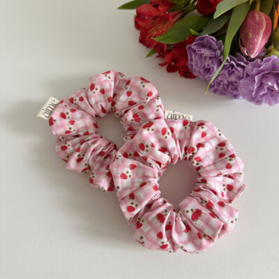 Scrunchies Strawberry Fields